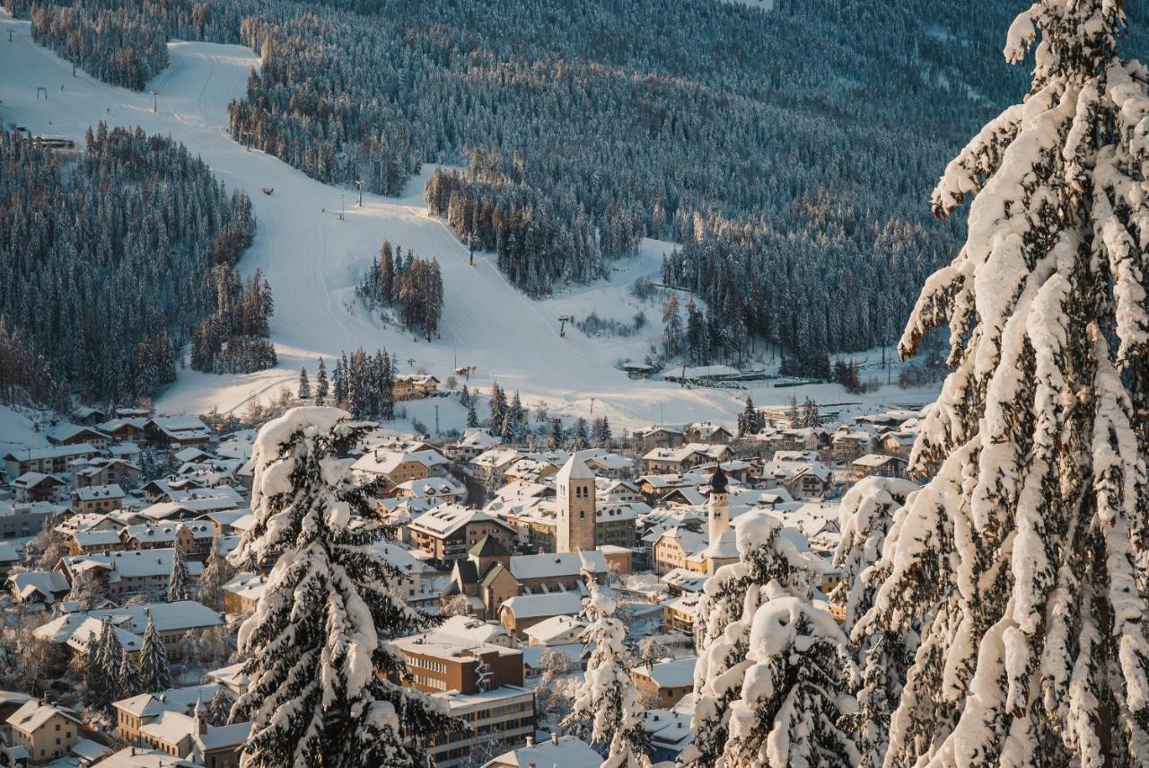 Hotel Villa Waldheim San Candido Exterior photo