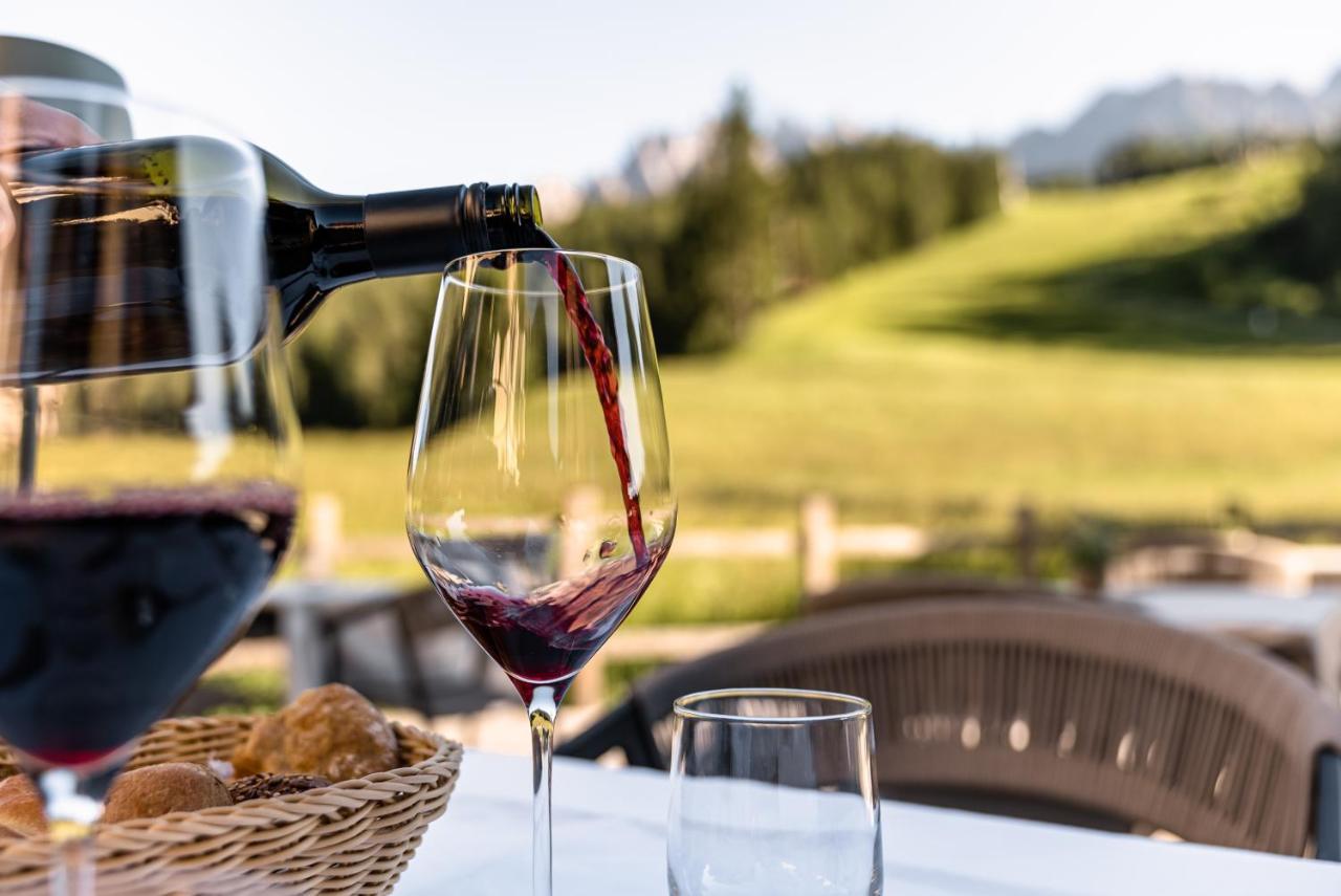 Hotel Villa Waldheim San Candido Exterior photo
