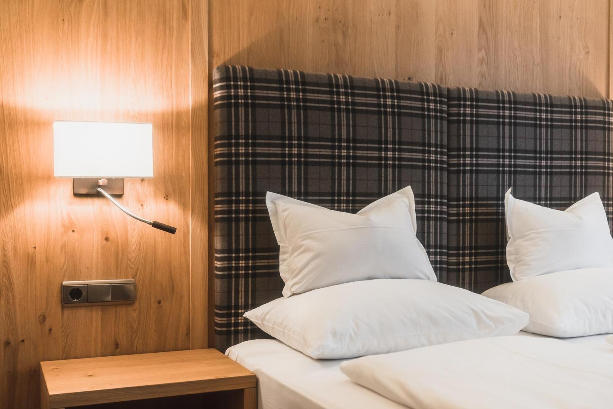 Hotel Villa Waldheim San Candido Room photo